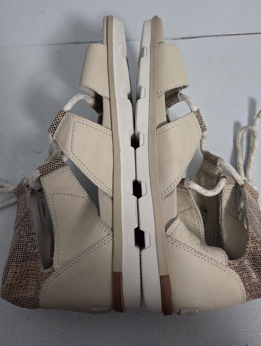 Sorel Sandals Size 12